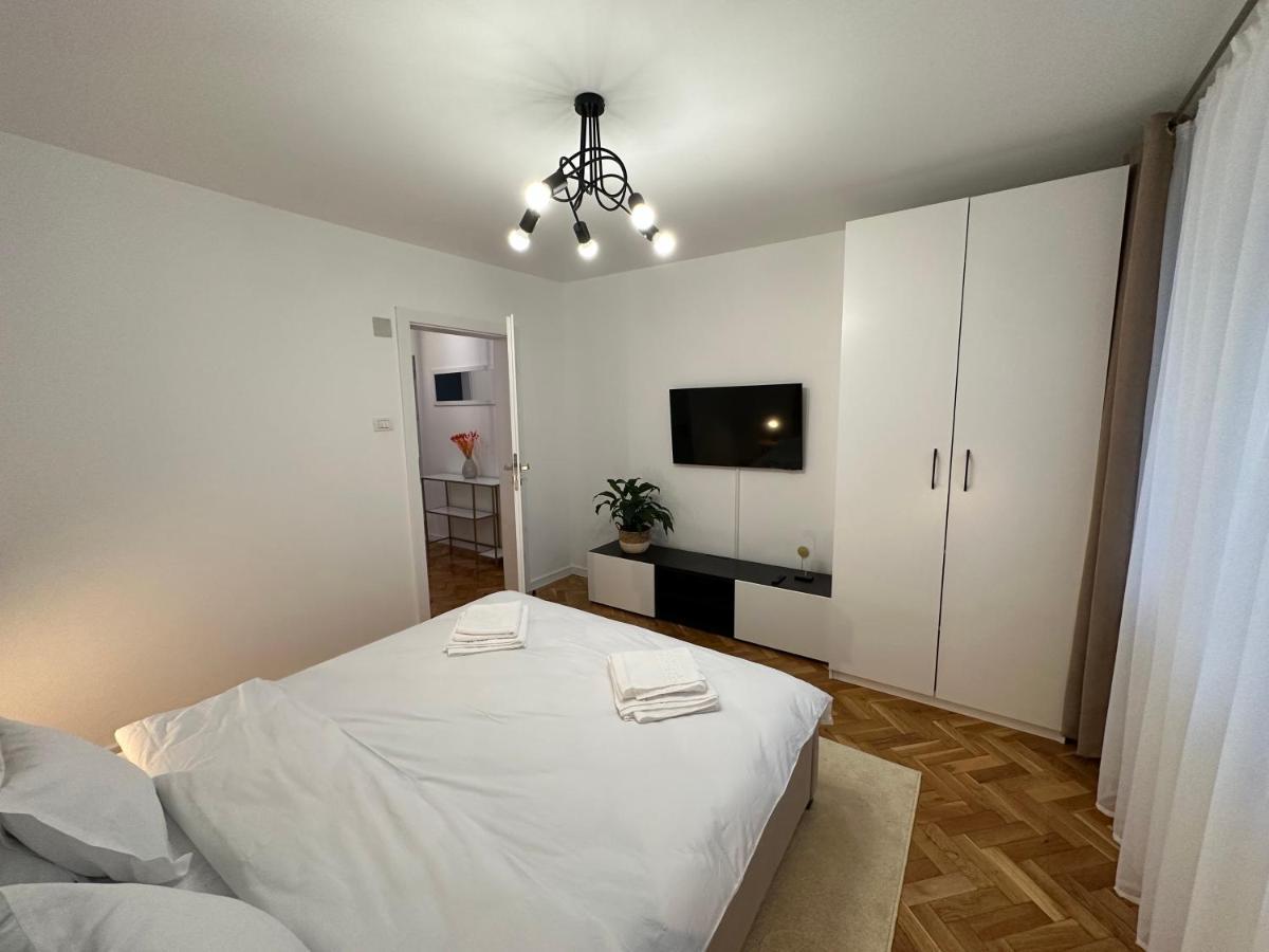Esi Apartments #Central With Garage Тимишоара Экстерьер фото